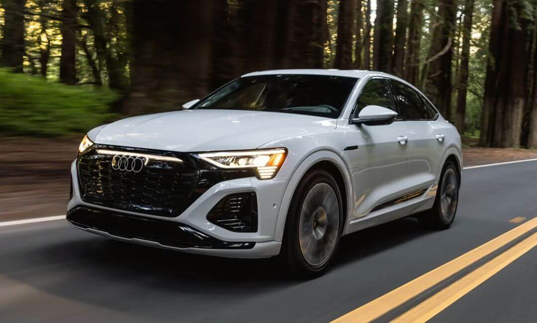 AudiQ8 e-tron